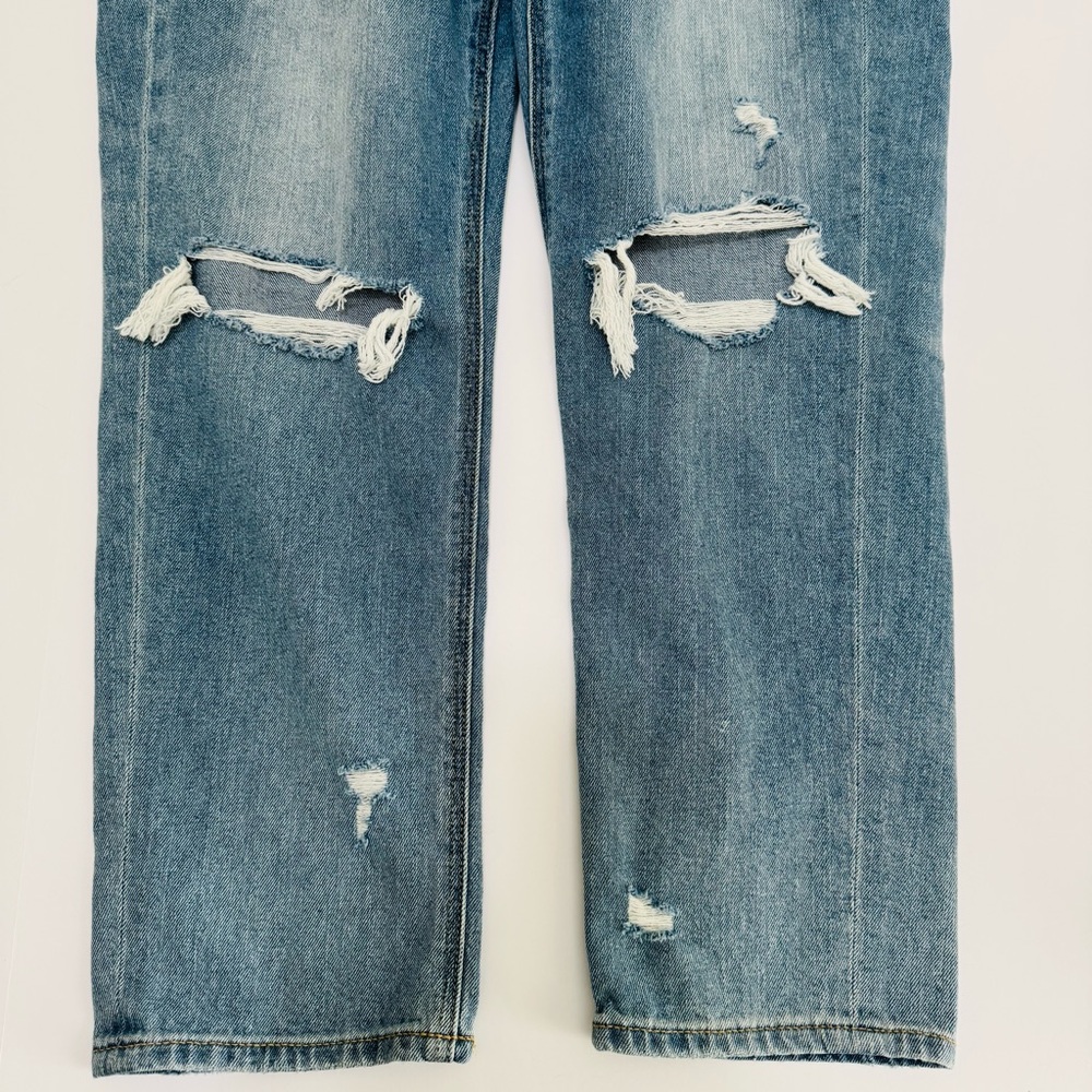 American Eagle Mom Jean Size 8 Regular Distressed Ripped Knees - Picture 7 of 16